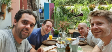 Eu, Chris Watney, Jamie Byatt e Rich Austin