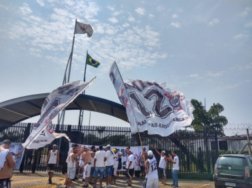 Grupo de torcedores protestou por melhores resultados do Corinthians