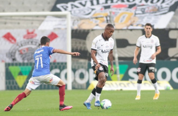 Xavier e Avelar no duelo contra o Bahia, pelo Brasileir�o, na Neo Qu�mica Arena