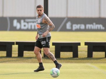 Fagner no �ltimo treino antes do duelo contra RB Bragantino, pelo Campeonato Brasileiro