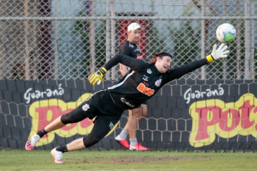 Goleiro C�ssio no �ltimo treino do Corinthians antes do jogo contra o Santos