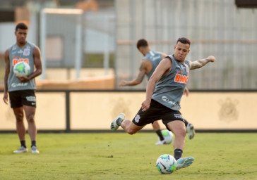Sidcley no �ltimo treino do Corinthians antes do jogo contra o Santos