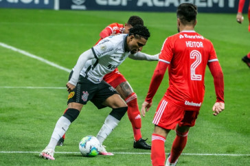 �derson no jogo contra o Internacional, pelo Brasileir�o, na Neo Qu�mica Arena