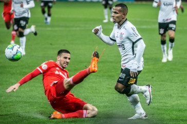 Otero no jogo contra o Internacional, pelo Brasileir�o, na Neo Qu�mica Arena