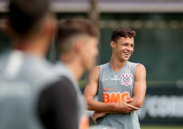 Matheus Araújo se junta a Cauê como opção para quinta-feira