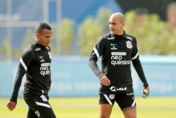 Otero e Fábio Santos foram a primeira dupla a marcar presença na atividade