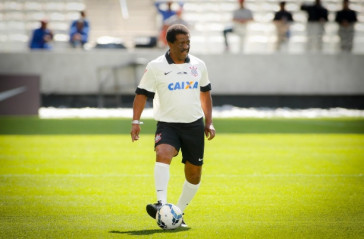 Ídolos alvinegros atuaram na partida