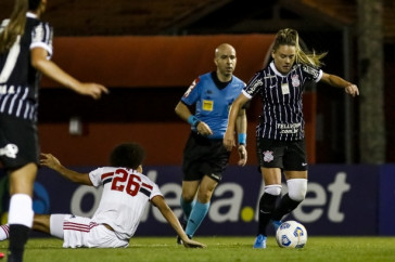 Andressinha durante jogo contra o S�o Paulo, pelo Brasileir�o Feminino, em Cotia