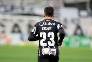 Escrito SCCP dentro do número de cada camisa foi criado por Thiago Ícone K