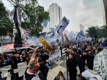 Imagens do protesto no Parque São Jorge