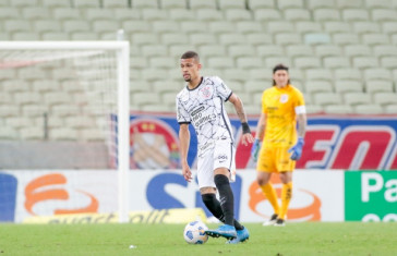 Jo�o Victor durante jogo entre Corinthians e Fortaleza, no Castel�o, pelo Campeonato Brasileiro