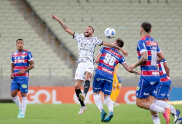 Vitinho durante jogo entre Corinthians e Fortaleza, no Castel�o, pelo Campeonato Brasileiro