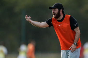 Apesar do apoio de Jaa, o tcnico Tarcsio Pugliese foi demitido do cargo de treinador da equipe sub-20