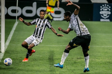 J� durante jogo contra o Atl�tico-MG, pelo Campeonato Brasileiro, na Neo Qu�mica Arena