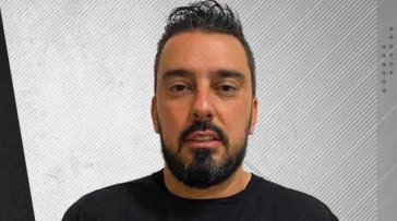 Oswaldo Neto, diretor das categorias de base do Corinthians, bancou politicamente Carlos Brazil, que definiu por algumas mudanas no departamento