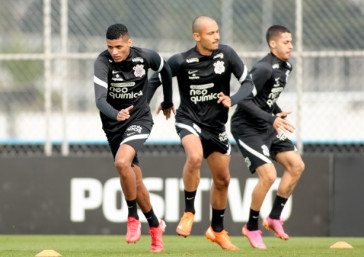 Molecada do Corinthians, Gabriel Pereira, Belezi e Vitinho marcou presença em campo