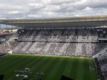 26 de novembro de 2017 - Corinthians 2x2 Atlético-MG (Brasileirão)