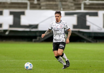 Fagner na partida entre Corinthians e Juventude, na Neo Qu�mica Arena