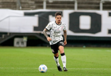 Lateral Fagner na partida entre Corinthians e Juventude, na Neo Qu�mica Arena