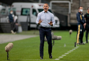 Sylvinho comandou o empate entre Corinthians e Juventude, pelo Campeonato Brasileiro
