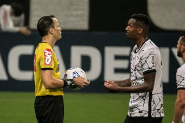 J� conversa com o juiz da partida entre Corinthians e Am�rica-MG, pelo Brasileir�o