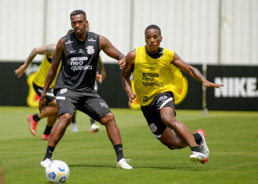 J� e Xavier de volta aos treinamentos no Centro de Treinamentos do Corinthians