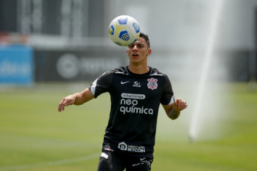 Mantuan de volta aos treinamentos no Centro de Treinamentos do Corinthians