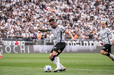 Renato no jogo entre Corinthians e Santos que aconteceu na Neo Qu�mica Arena