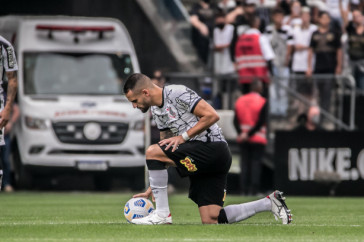 Renato no jogo entre Corinthians e Santos que aconteceu na Neo Qu�mica Arena