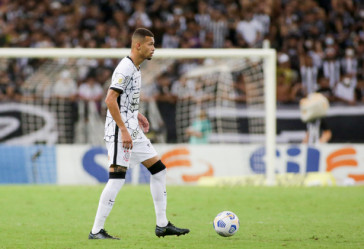 Jo�o Victor durante a partida entre Corinthians e Cear�