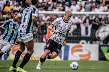 R�ger Guedes no jogo entre Corinthians e Gr�mio, pelo Brasileiro, na Neo Qu�mica Arena