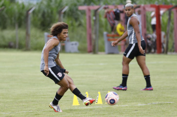 Guilherme Biro no treinamento do Corinthians Sub-20