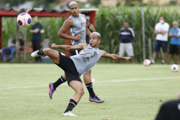 Pedrinho no treinamento do Corinthians Sub-20