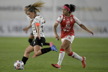 Salazar enfrentou o Corinthians na final da Libertadores 2021 e poucos meses depois foi anunciada como reforo do Timo