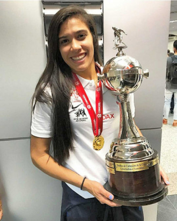 Antônia foi campeã da Libertadores com o Corinthians