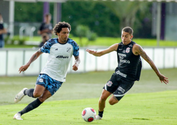 Gabriel Pereira tem treinado com os titulares e iniciou o jogo-treino neste domingo