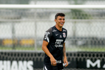 Gustavo Mantuan em treino do Corinthians nesta segunda-feira