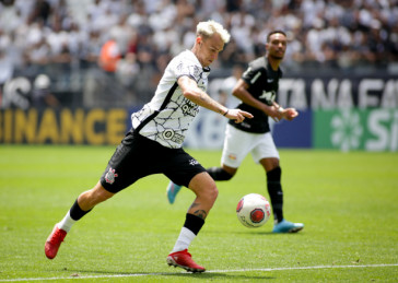 R�ger Guedes na partida entre Corinthians e Red Bull Bragantino neste domingo