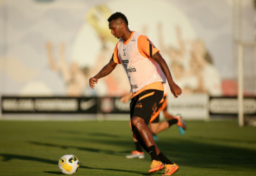 J� durante treino do Corinthians
