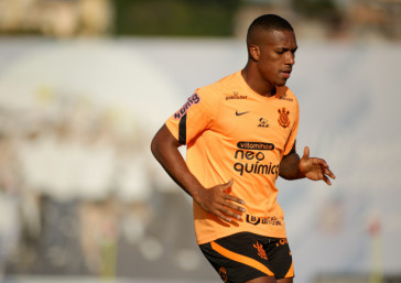 Xavier durante treino do Corinthians