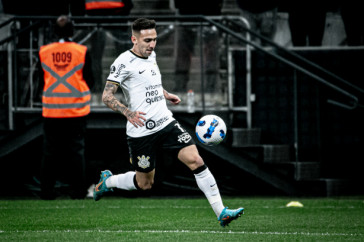 Gustavo Mosquito no duelo entre Corinthians e Always Ready