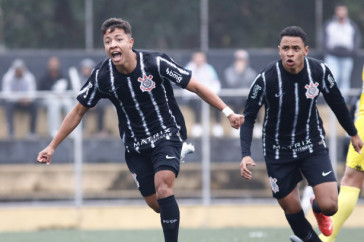 Pedrinho e Arthur Sousa em Corinthians e S�o Bernardo pelo Paulist�o Sub-20