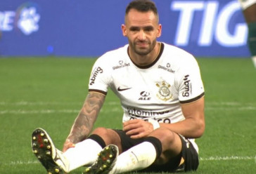 Renato Augusto não joga há três jogos por conta de um desconforto na panturrilha
