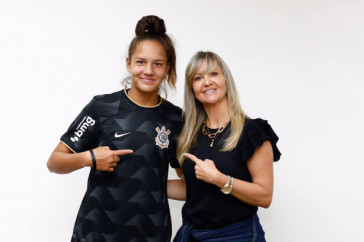 Lara Dantas e Cris Gambaré