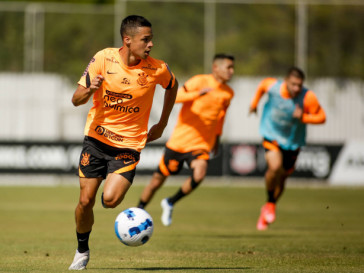 Provvel escalao do Corinthians para enfrentar o So Jos