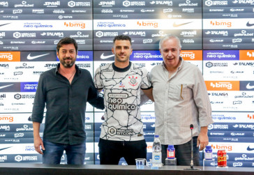 Jnior Moraes apresentado pelo Corinthians