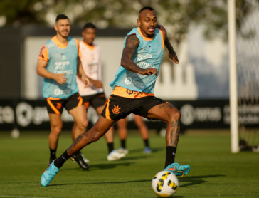 Raul Gustavo durante atividade no CT Joaquim Grava