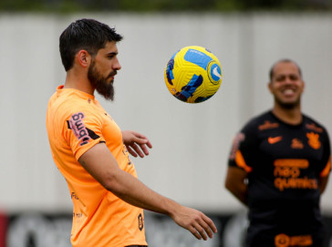 Bruno M�ndez durante treino no CT Joaquim Grava