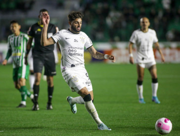 Yuri Alberto durante jogo do Corinthians com o Juventude