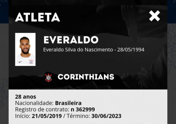 Everaldo segue registrado como jogador do Corinthians na FPF e na CBF